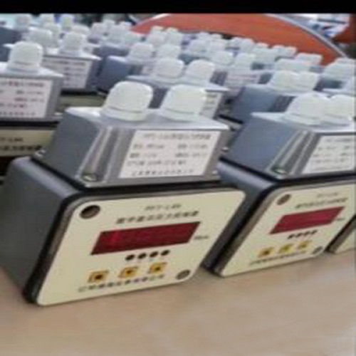 数显压力继电器 24V 型号:PFT-L4A 库号：D407236