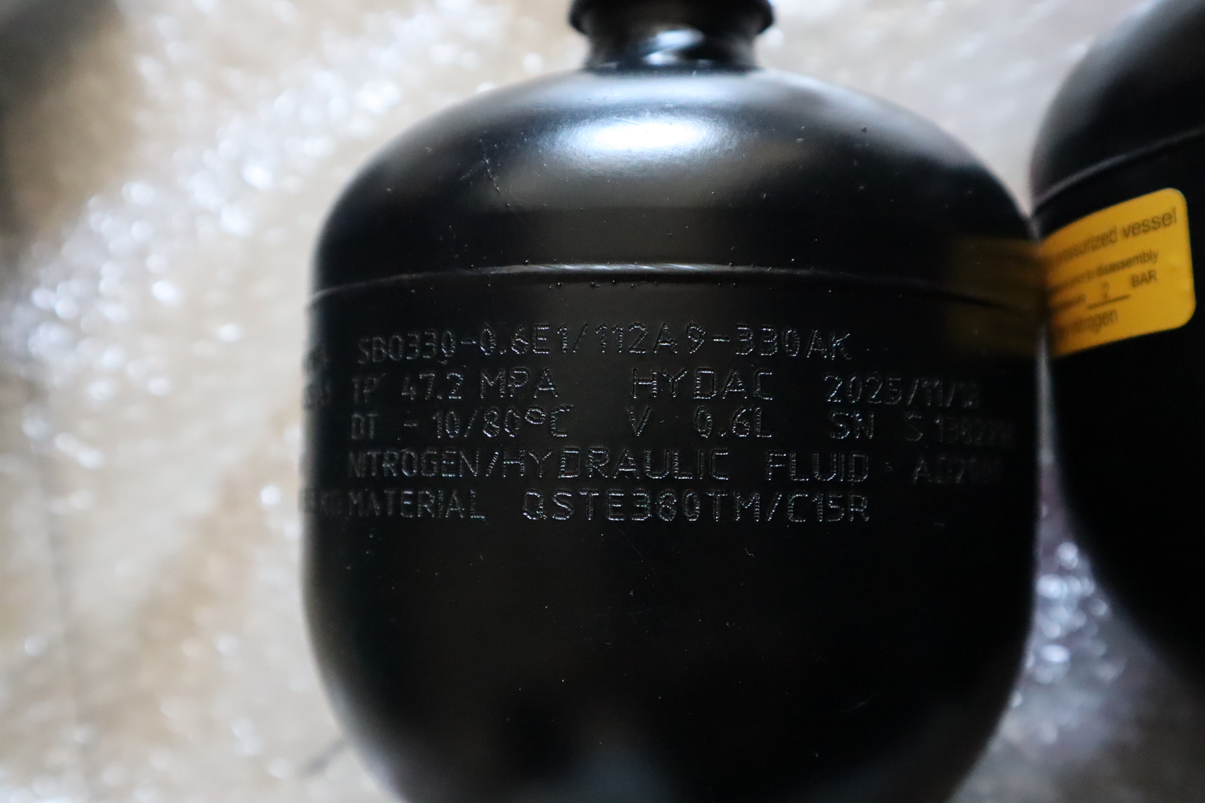 SB0330-0.6E1/112A9-330AK 德国贺德克HYDAC蓄能器