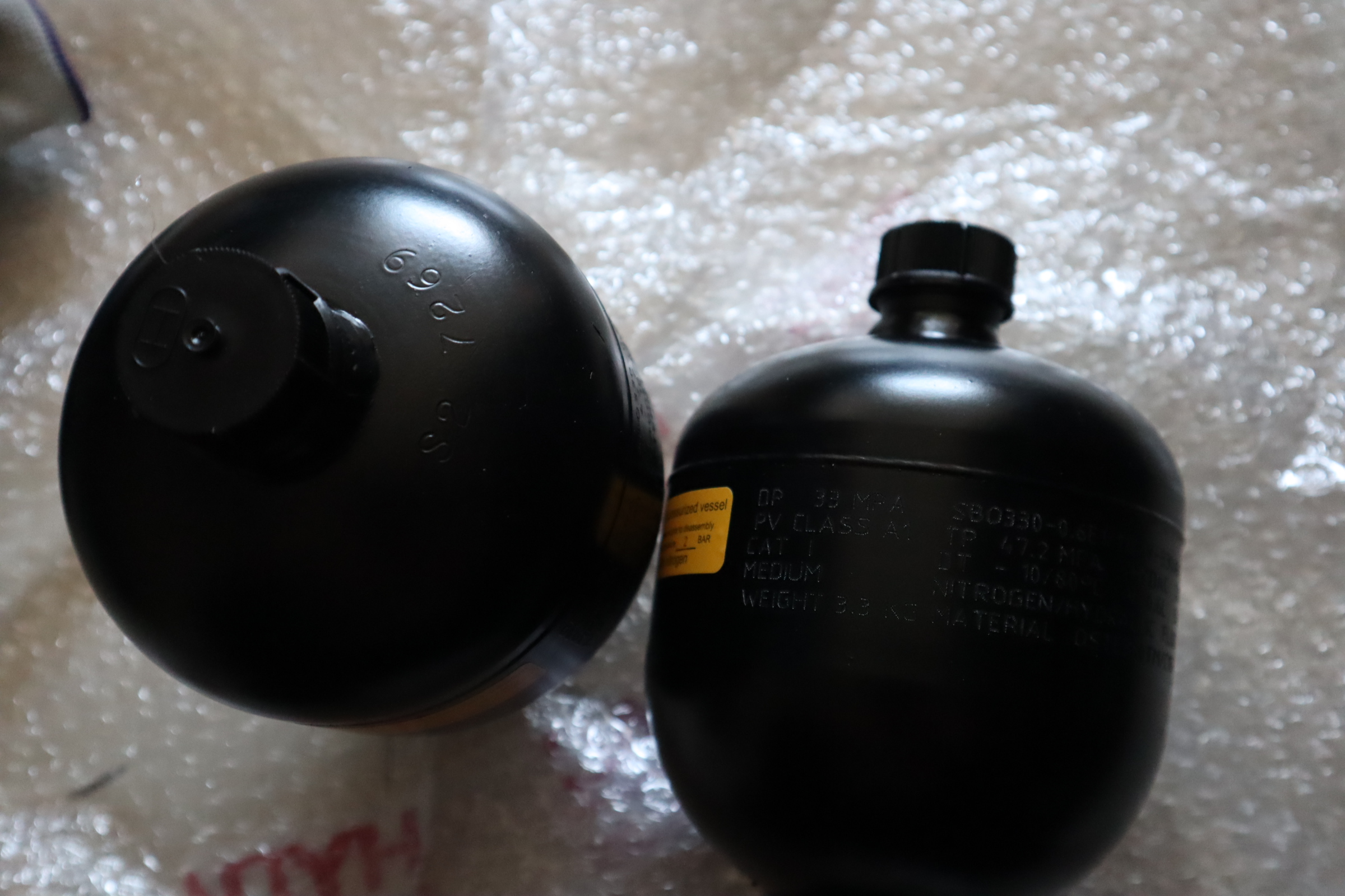 SB0330-0.6E1/112A9-330AK 德国贺德克HYDAC蓄能器