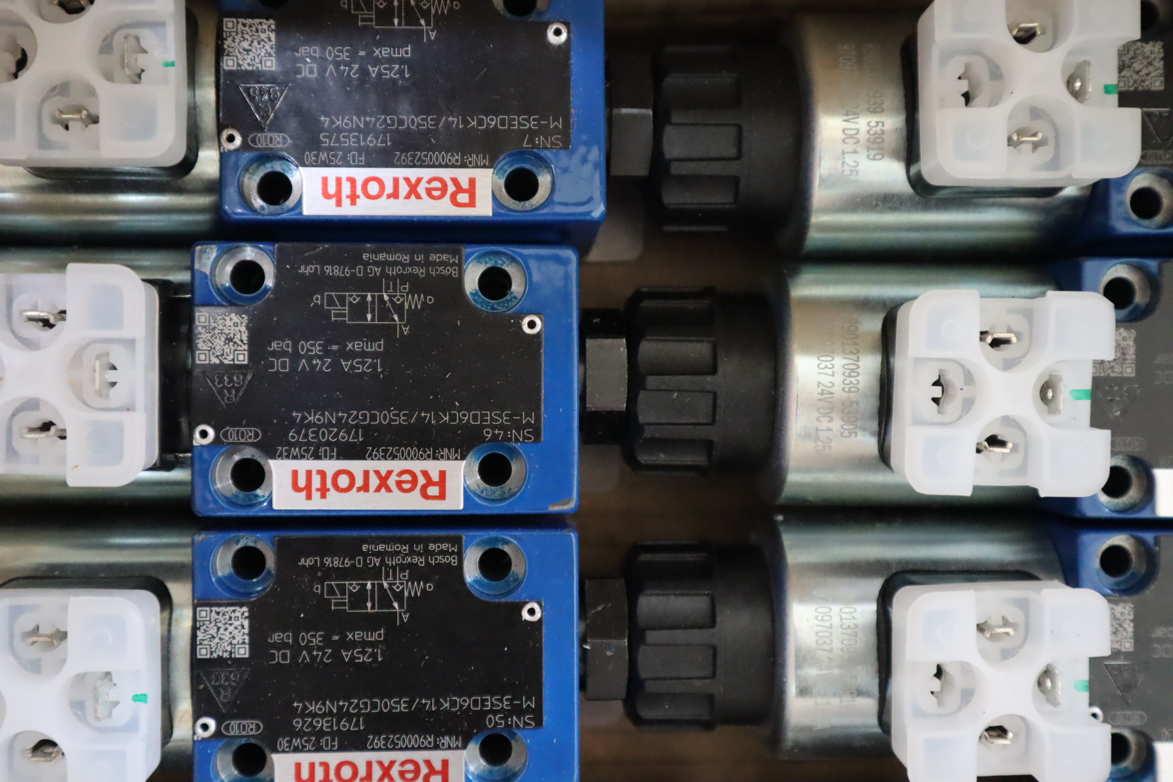 M-3SED6CK14/350CG24N9K4 R900052392 力士乐REXROTH电磁阀