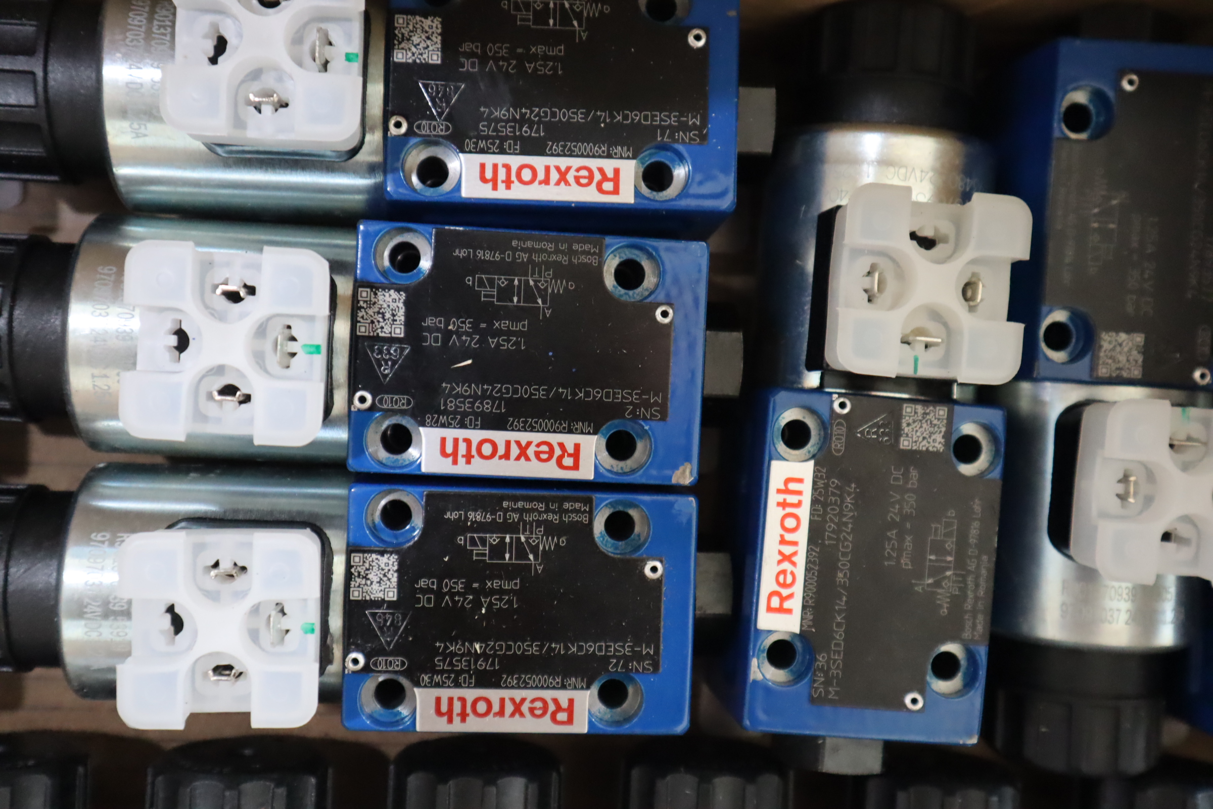 M-3SED6CK14/350CG24N9K4 R900052392 力士乐REXROTH电磁阀