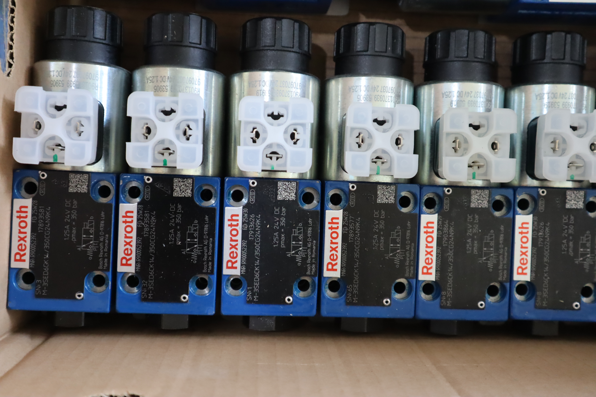 M-3SED6CK11/350CG24N9K4 R900052392 德国力士乐REXROTH电磁球阀