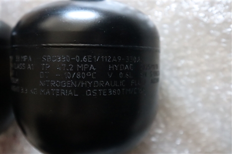 SB0330-0.6E1/112A9-330AK 德国贺德克HYDAC蓄能器