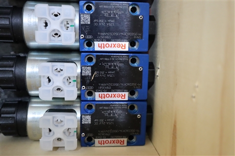 M-3SED6CK11/350CG24N9K4 R900052392 德国力士乐REXROTH电磁球阀