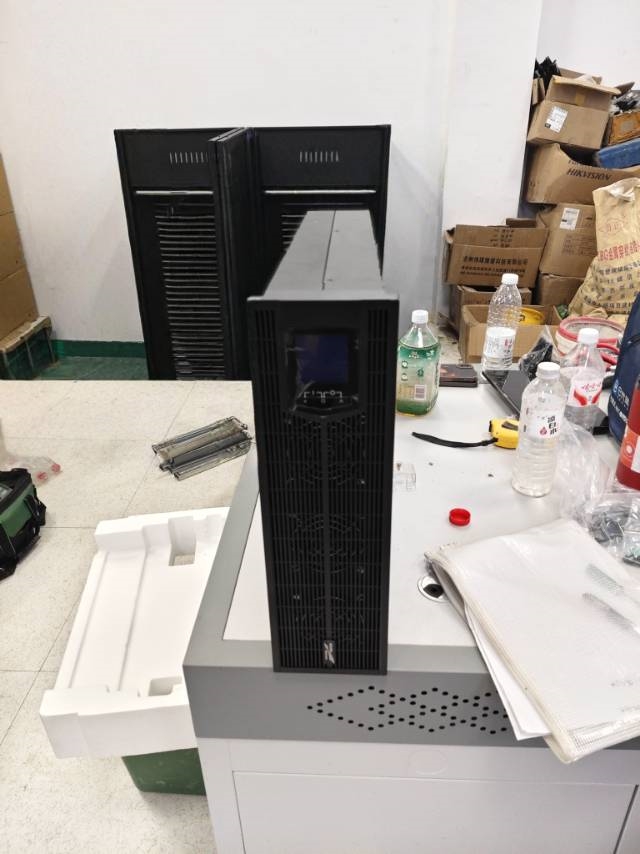 科华UPS不间断电源