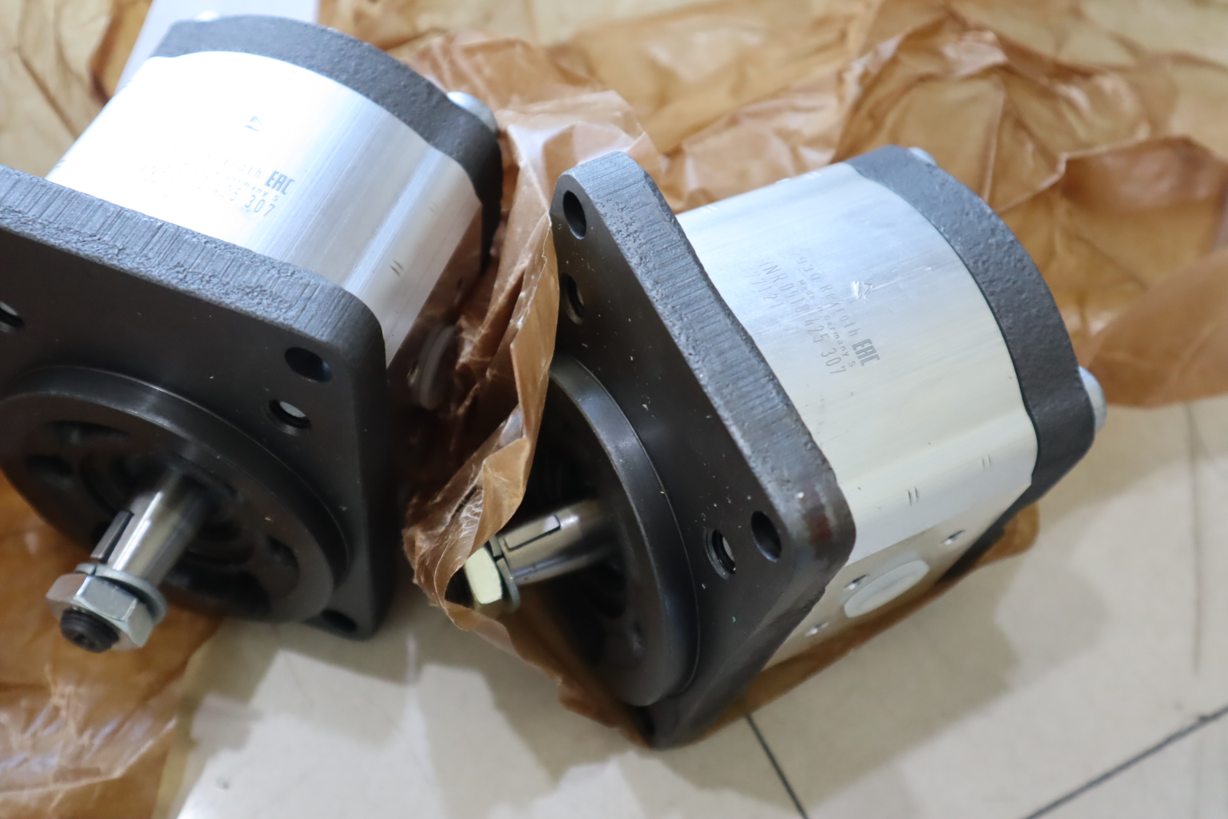 0510425307  AZPF-11-008LCB20MB 德国力士乐REXROTH齿轮泵