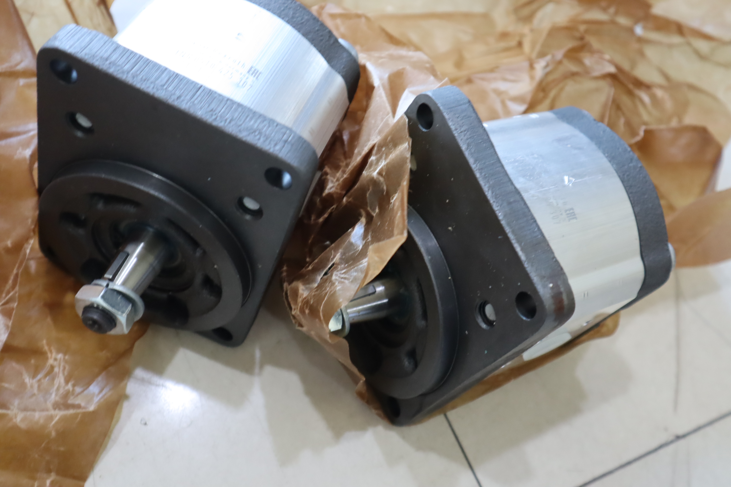 0510425307  AZPF-11-008LCB20MB 德国力士乐REXROTH齿轮泵