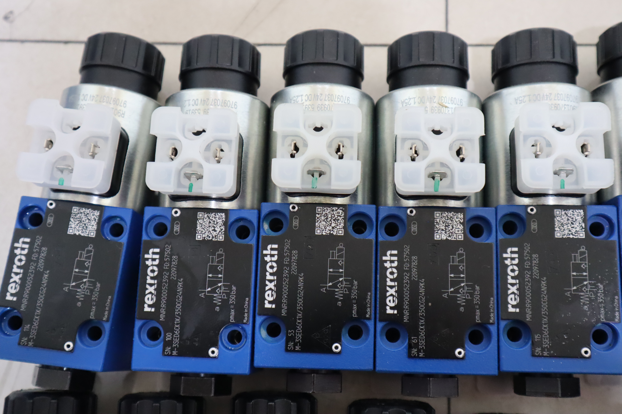 M-3SED6UK1X/350CG24N9K4 R900052621 力士乐REXROTH阀