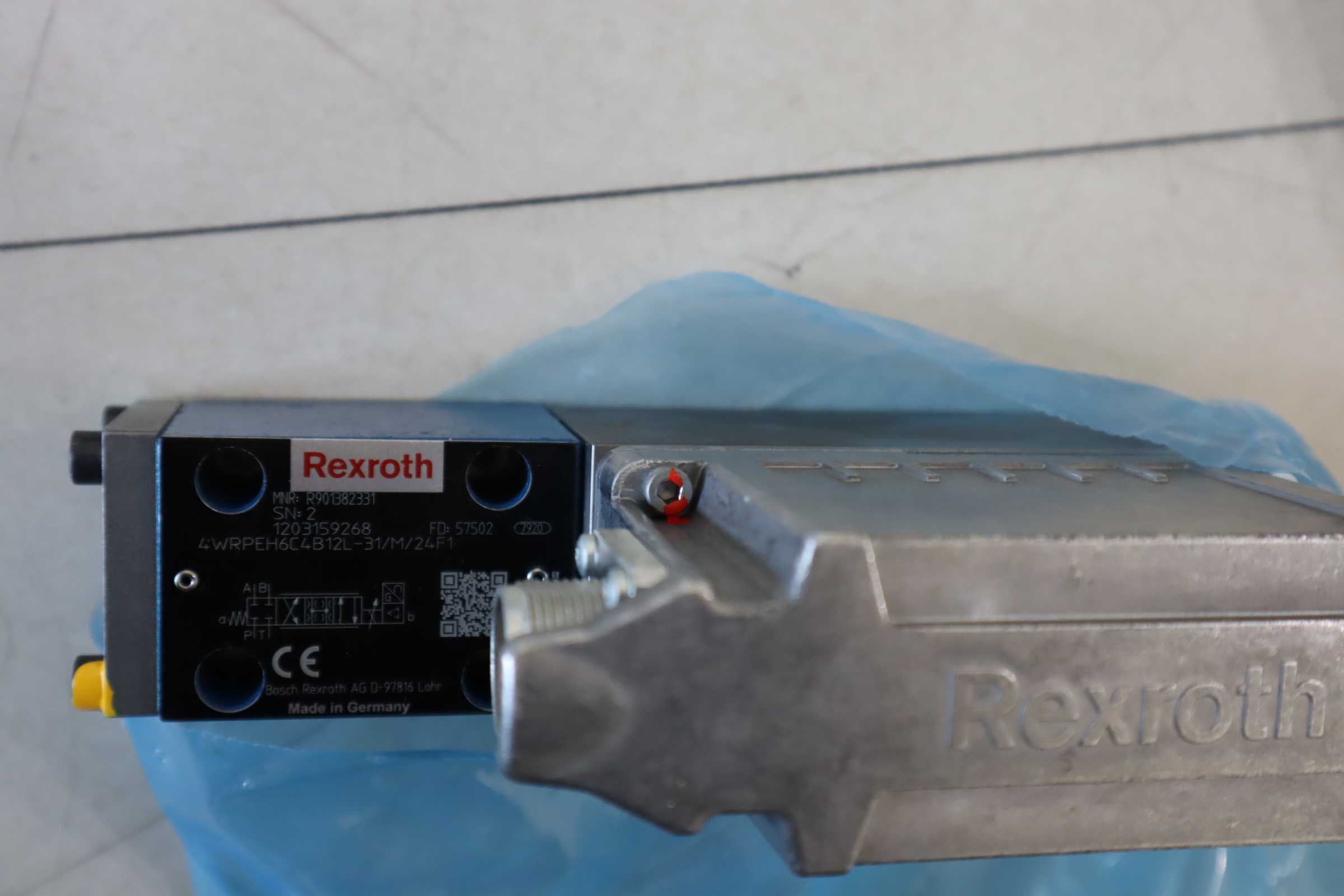 4WRPEH6C4B12L-31/M/24F1 R901382331 德国力士乐REXROTH高频响阀