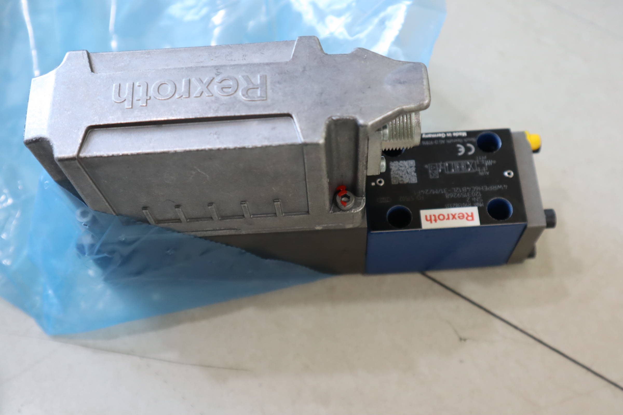 4WRPEH6C4B12L-31/M/24F1 R901382331 德国力士乐REXROTH高频响阀