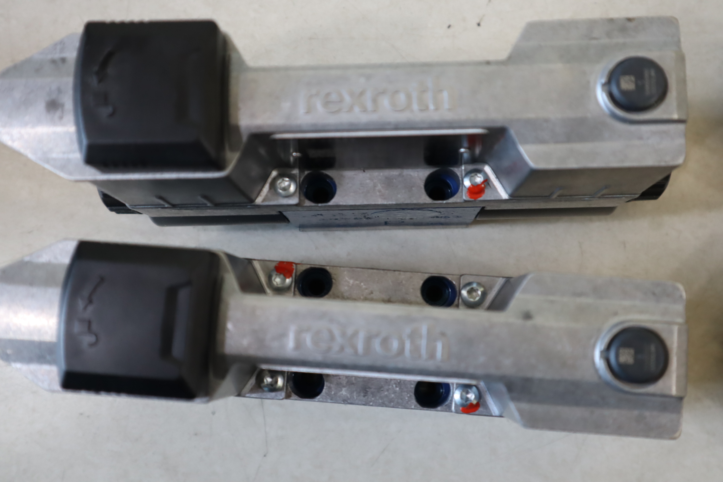 4WRAE6W1-30-3X/VN9/24F1 R901560695 力士乐REXROTH