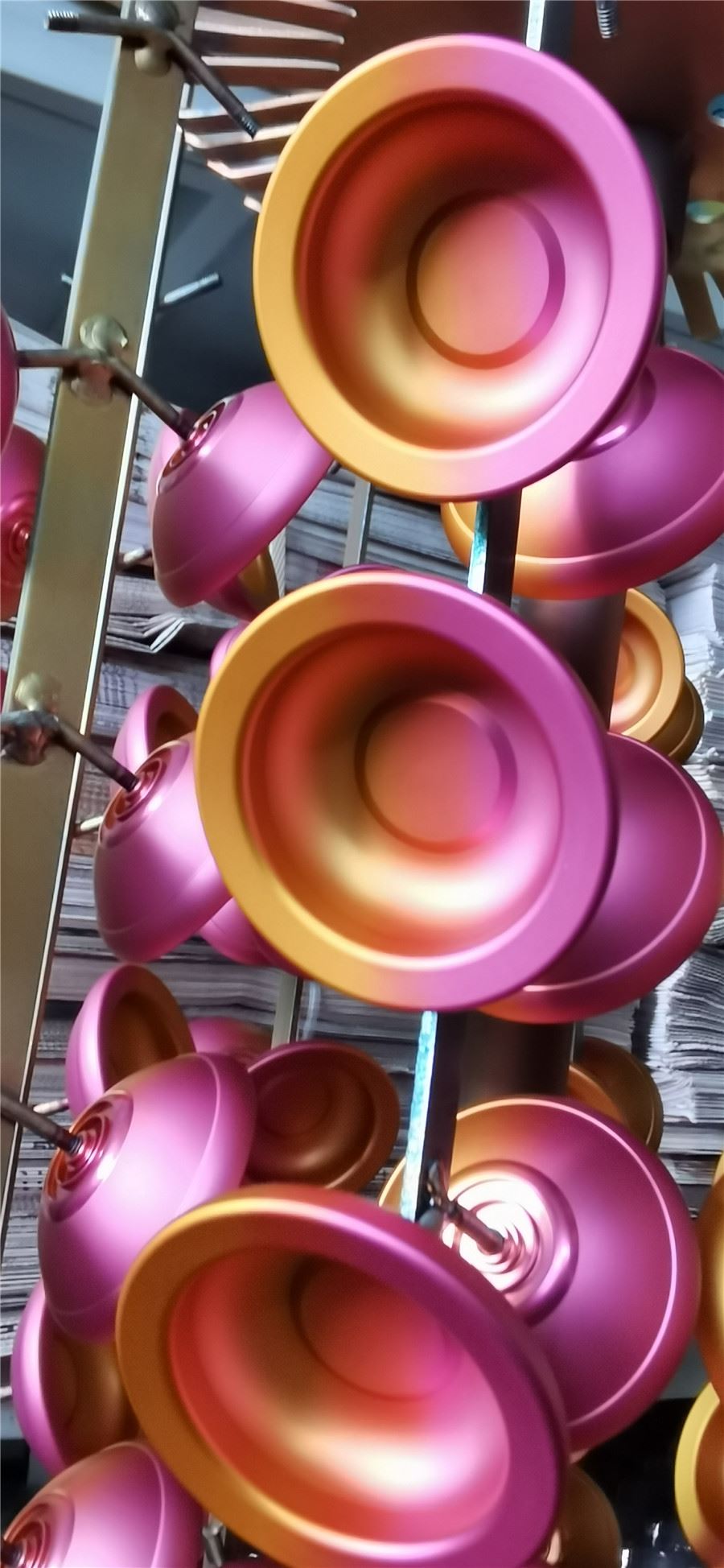 福建铝阳极氧化采用7075铝红色外壳锯切加工