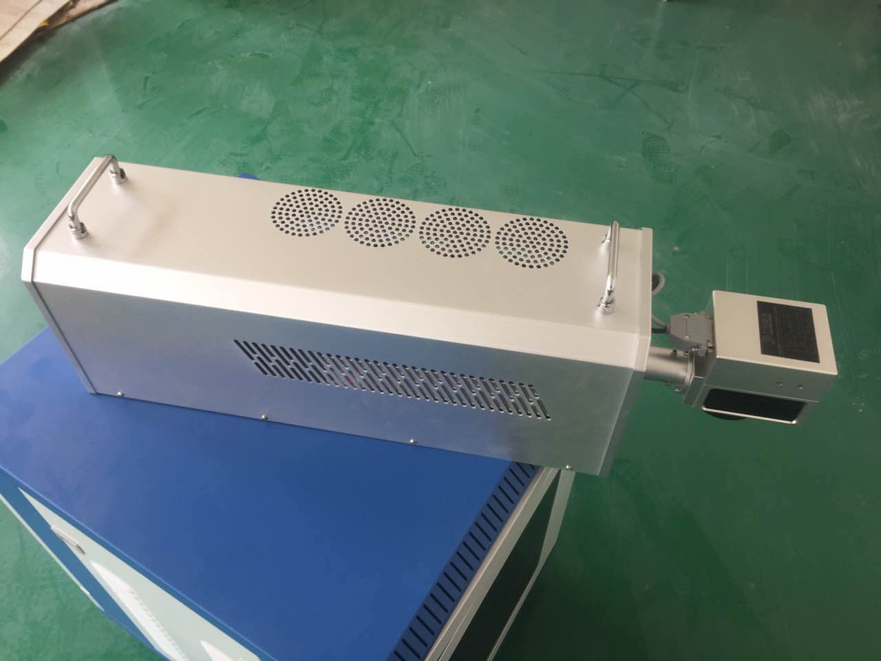 福州CO2激光喷码机 激光刻字机  操作方便稳定耐用