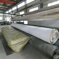 江苏两布一膜1500克农业灌溉水池复合土工膜