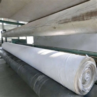 宜春市一布一膜400克鱼养殖塘复合防渗膜