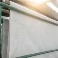 天津二布一膜300g0.6厚300鱼养殖塘复合防水土工布