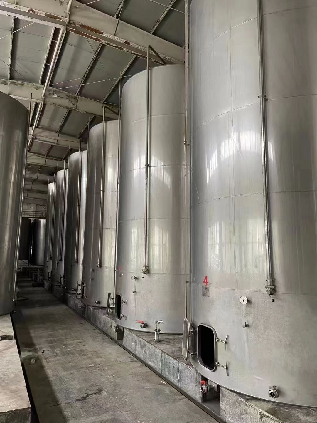 发酵 二手储罐 液体存储设备 非标定制 白钢白酒葡萄酒储酒罐