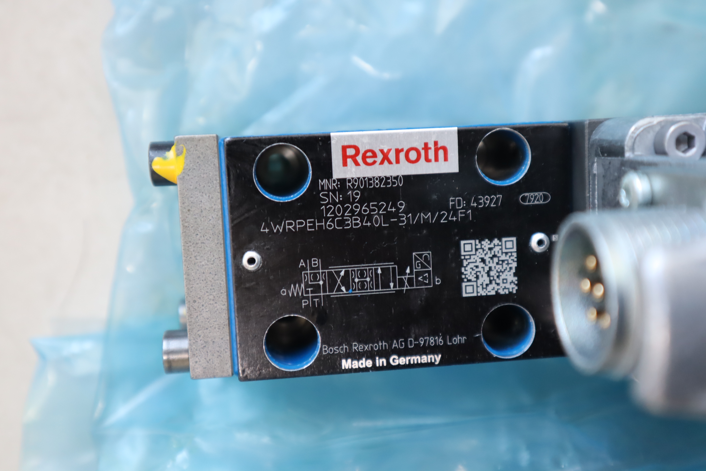 4WRPEH6C3B40L-31/M/24F1 R901382350 德国力士乐REXROTH高频响阀