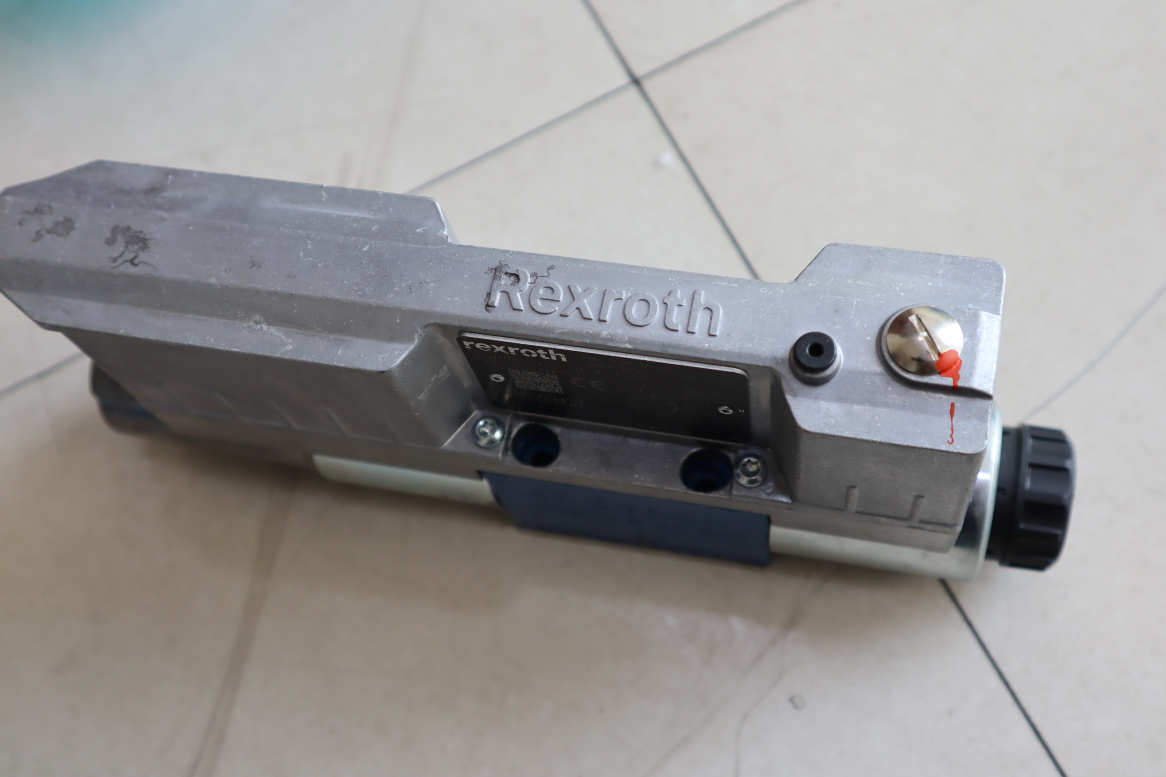 4WREE6V16-31/V/24A1 R901496440 德国力士乐REXROTH比例阀