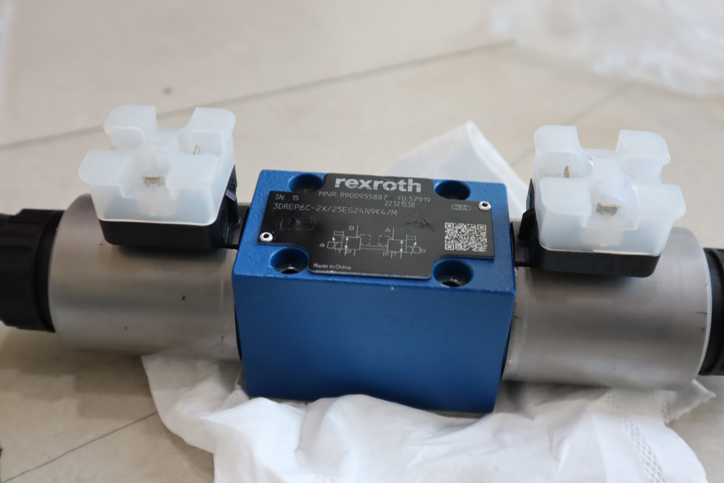 3DREP6C-2X/25EG24N9K4/M R900955887 德国力士乐REXROTH减压阀