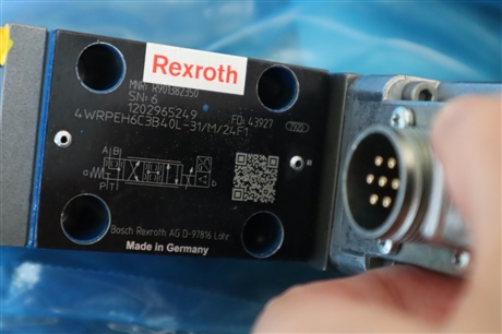 R901382350 4WRPEH 6 C3 B40L-31/M/24F1力士乐品牌的比例阀