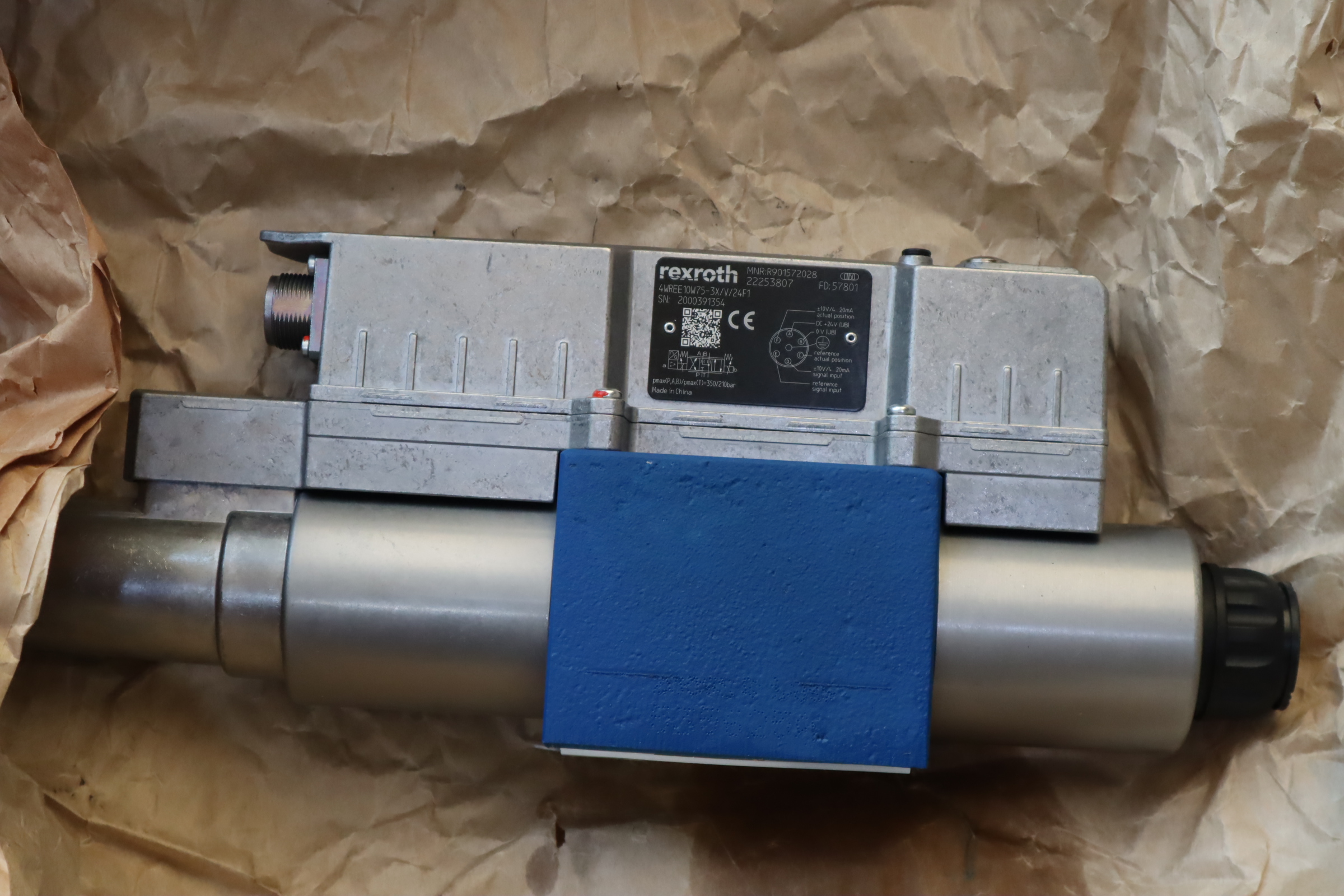 4WREE10W75-3X/V/24F1 R901572028 德国力士乐REXROTH比例阀