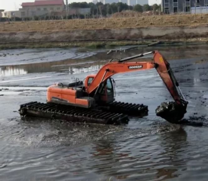 江苏水上两用挖机出租公司电话