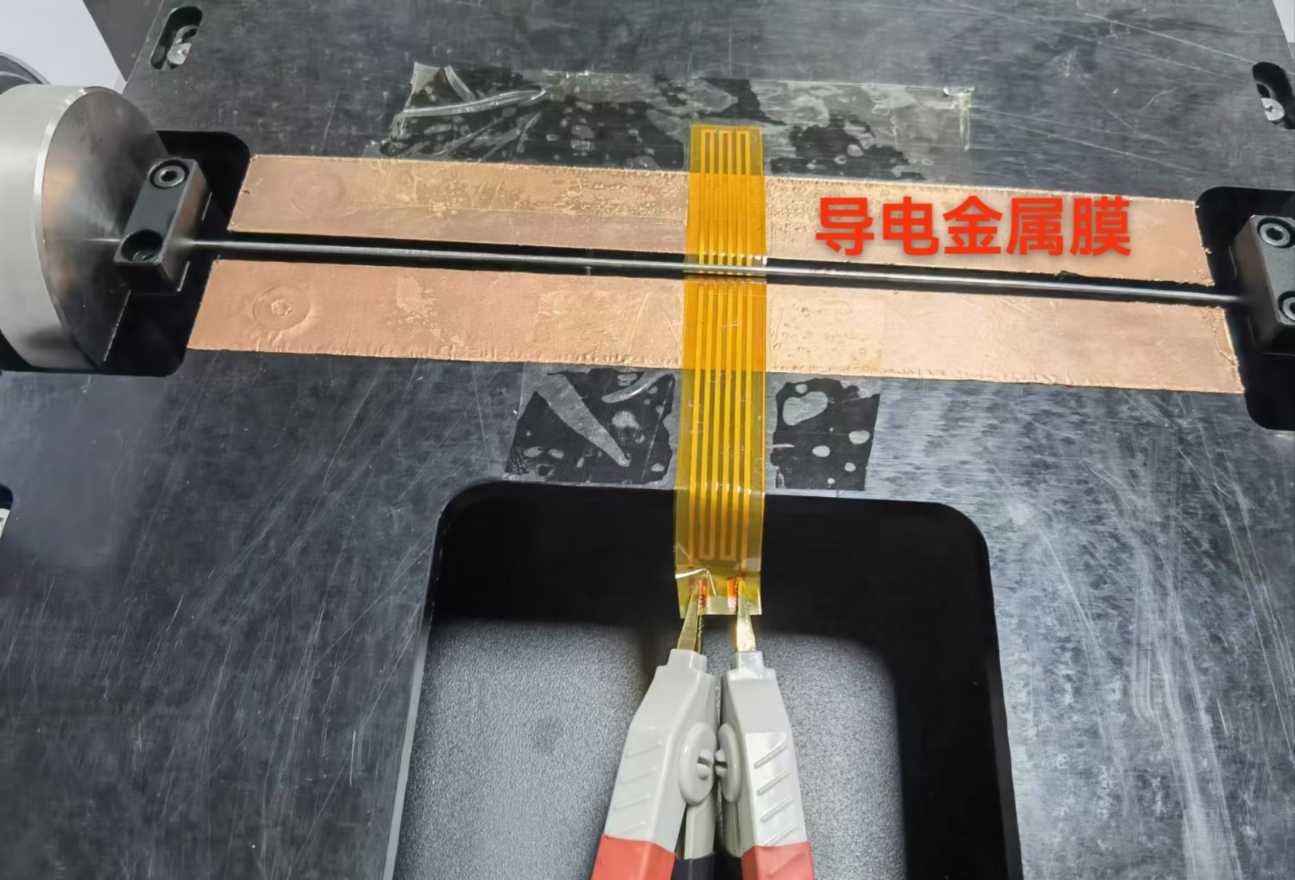 UTG反复折叠测试设备 柔性材料耐折疲劳试验机 工厂直发