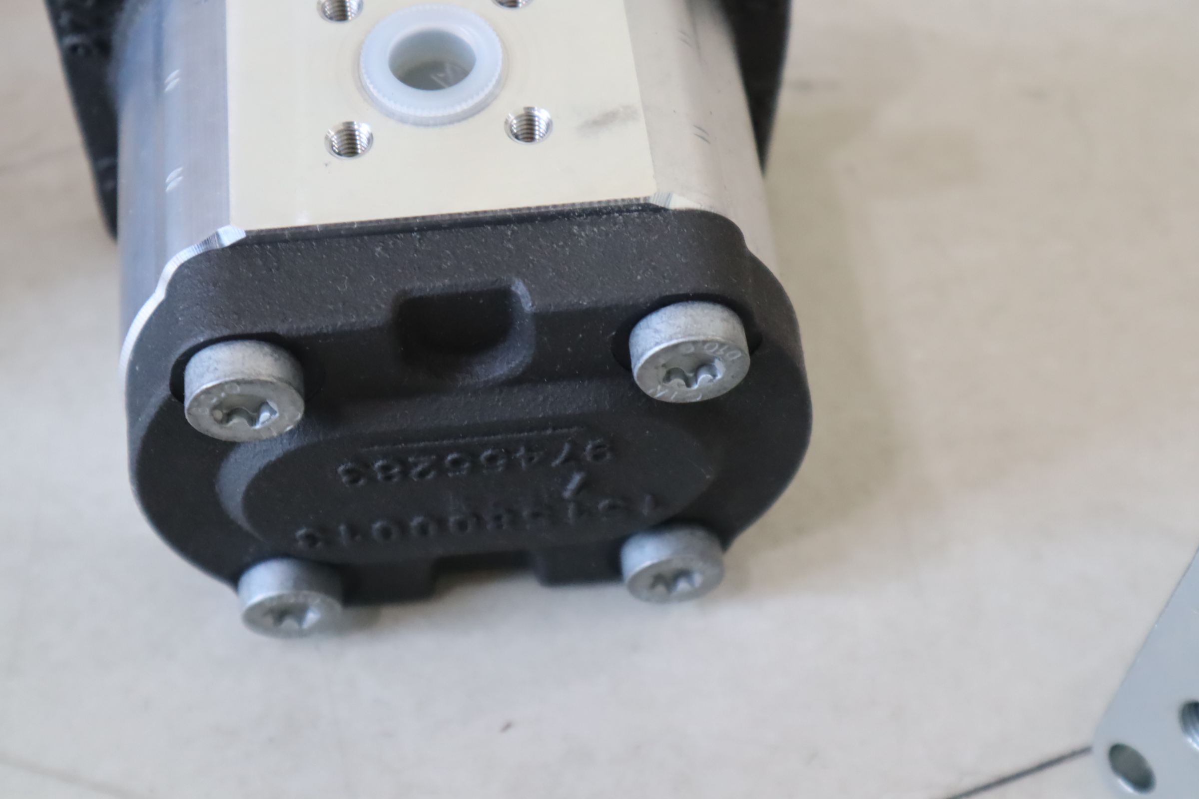 0510525009 AZPF-11-011RCB20MB 力士乐