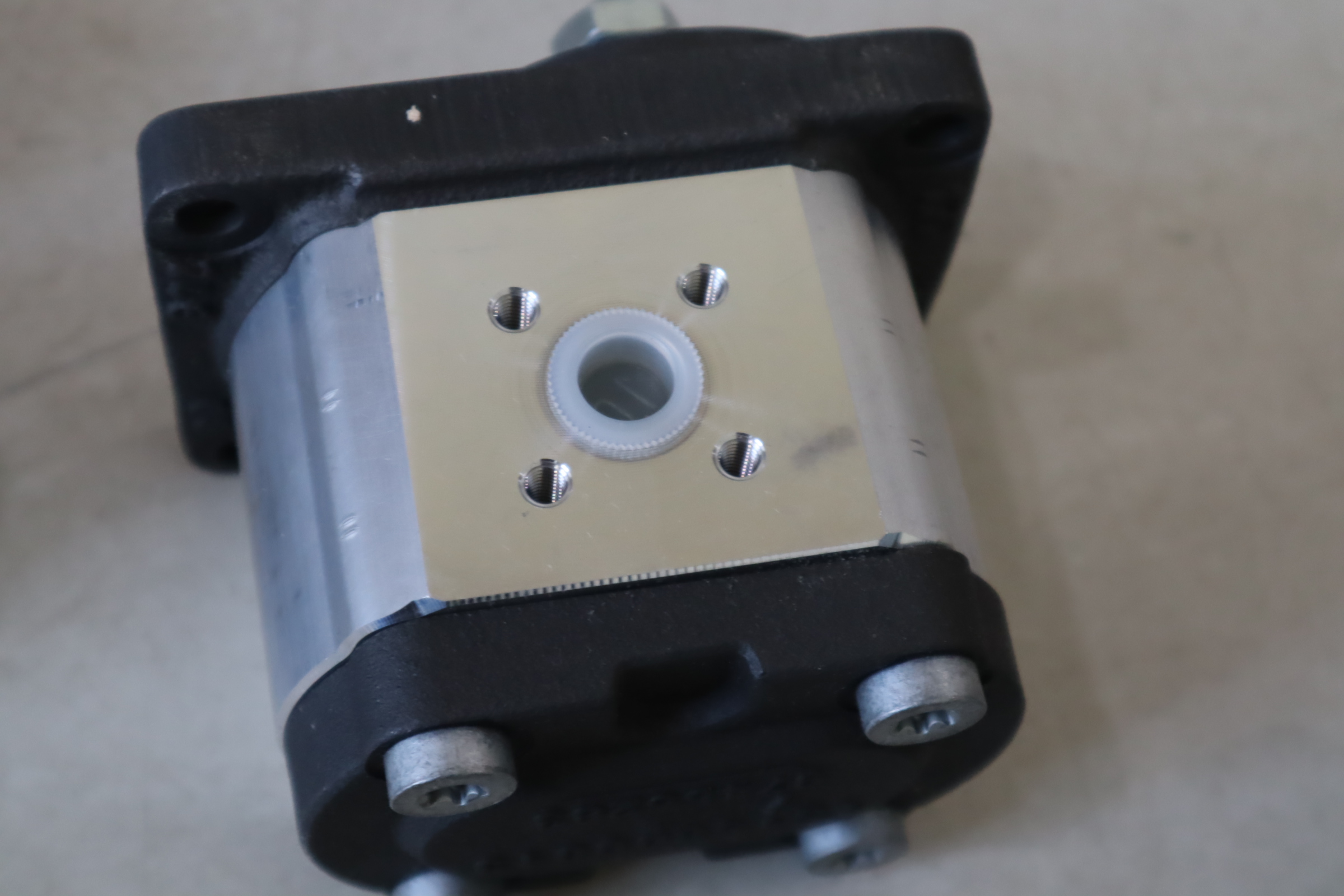 0510525009 AZPF-11-011RCB20MB 力士乐