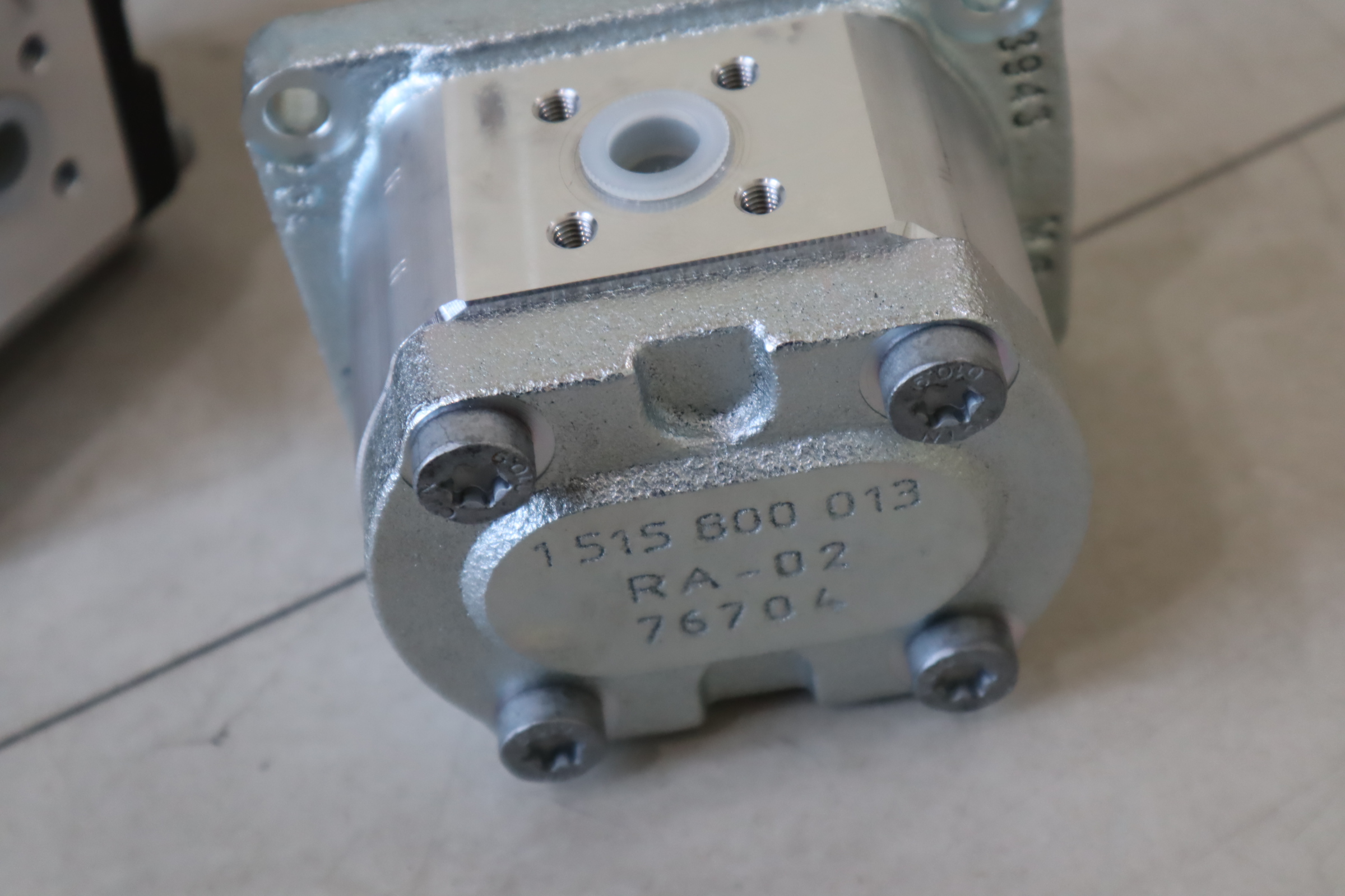 0510225006 AZPF-12-004RCB20KB 德国力士乐齿轮泵