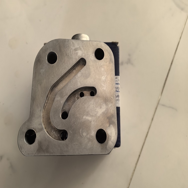 变速箱支座15065514 适用于L110 L120 L150 L180G L220H L200H L250G L260H