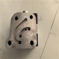 变速箱支座15065514 适用于L110 L120 L150 L180G L220H L200H L250G L260H