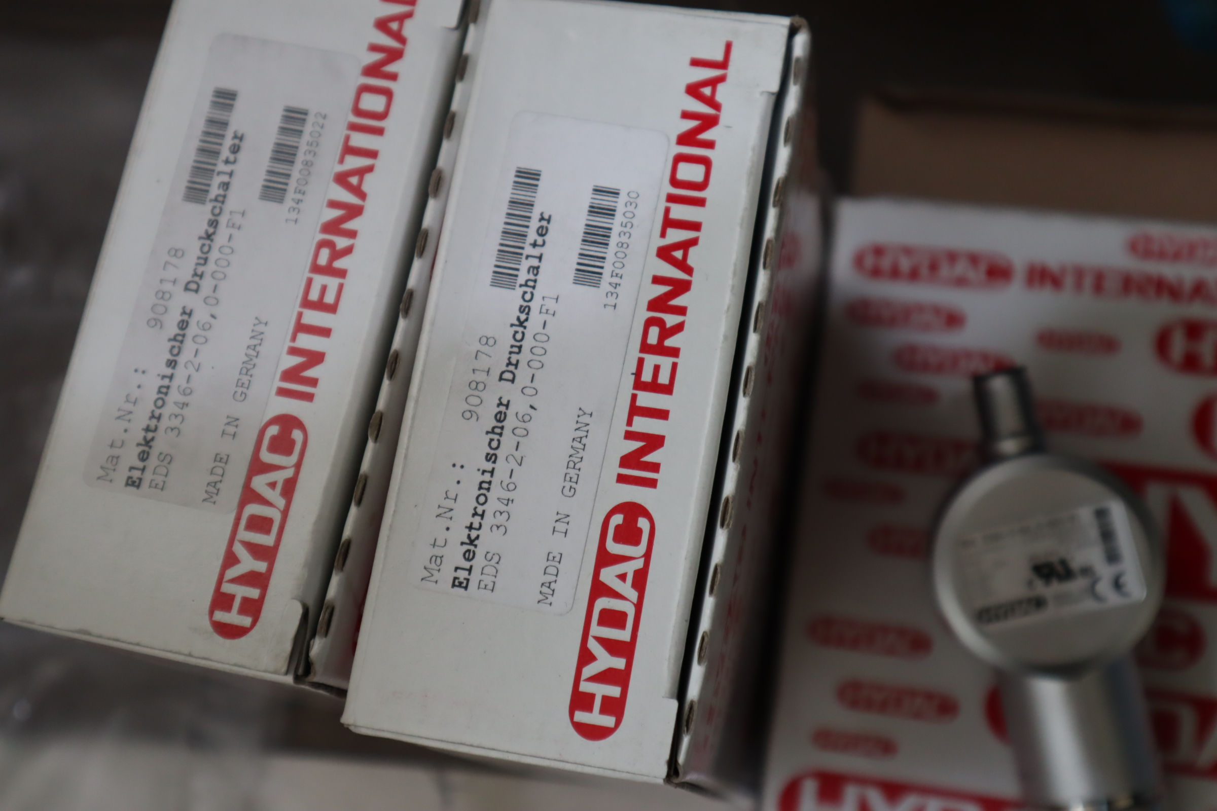 EDS3346-2-06.0-000-F1 908178 德国贺德克HYDAC压力温度传感器