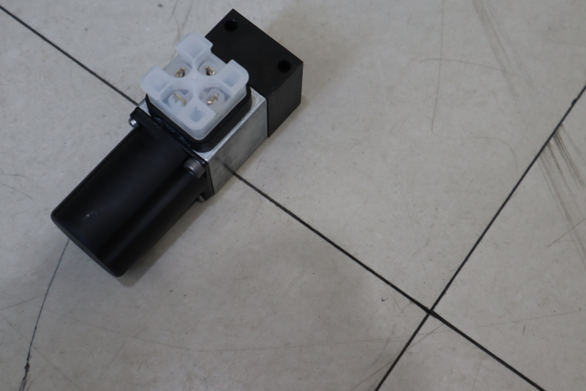 HED8OA-2X/350K14AS R901102722 力士乐压力开关