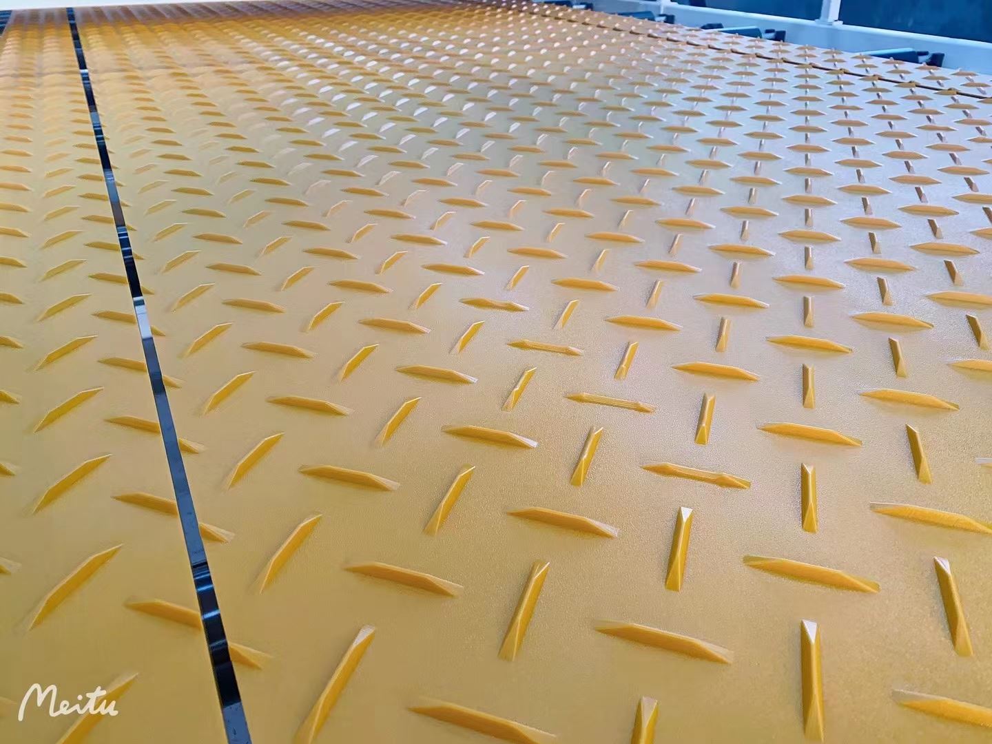 金纬机械节能 PE 厚板机? PE广告灯箱底板生产线生产厂家