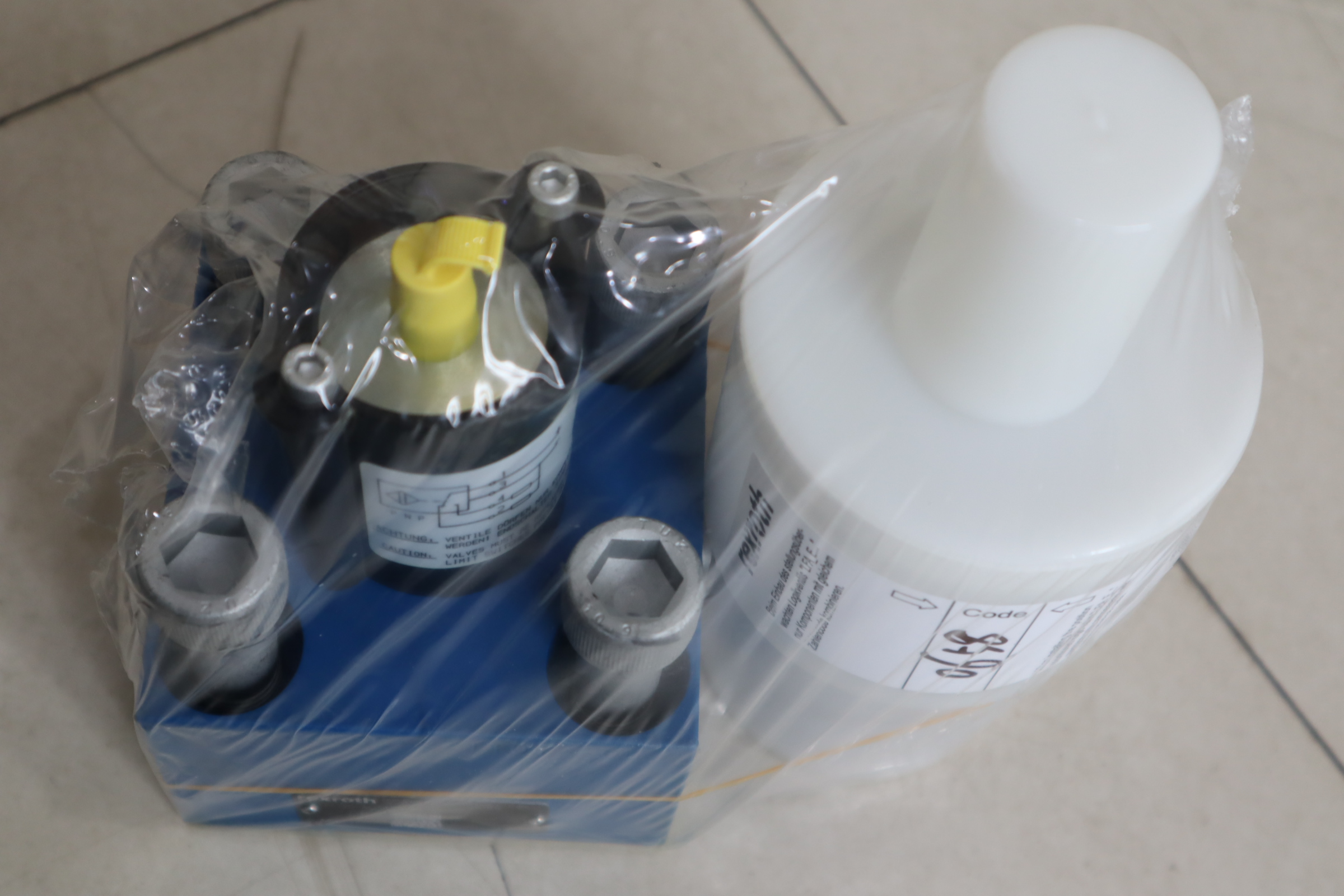 R900912702 LFA32E-71/CA20DQMG24F 德国力士乐REXROTH逻辑阀盖板