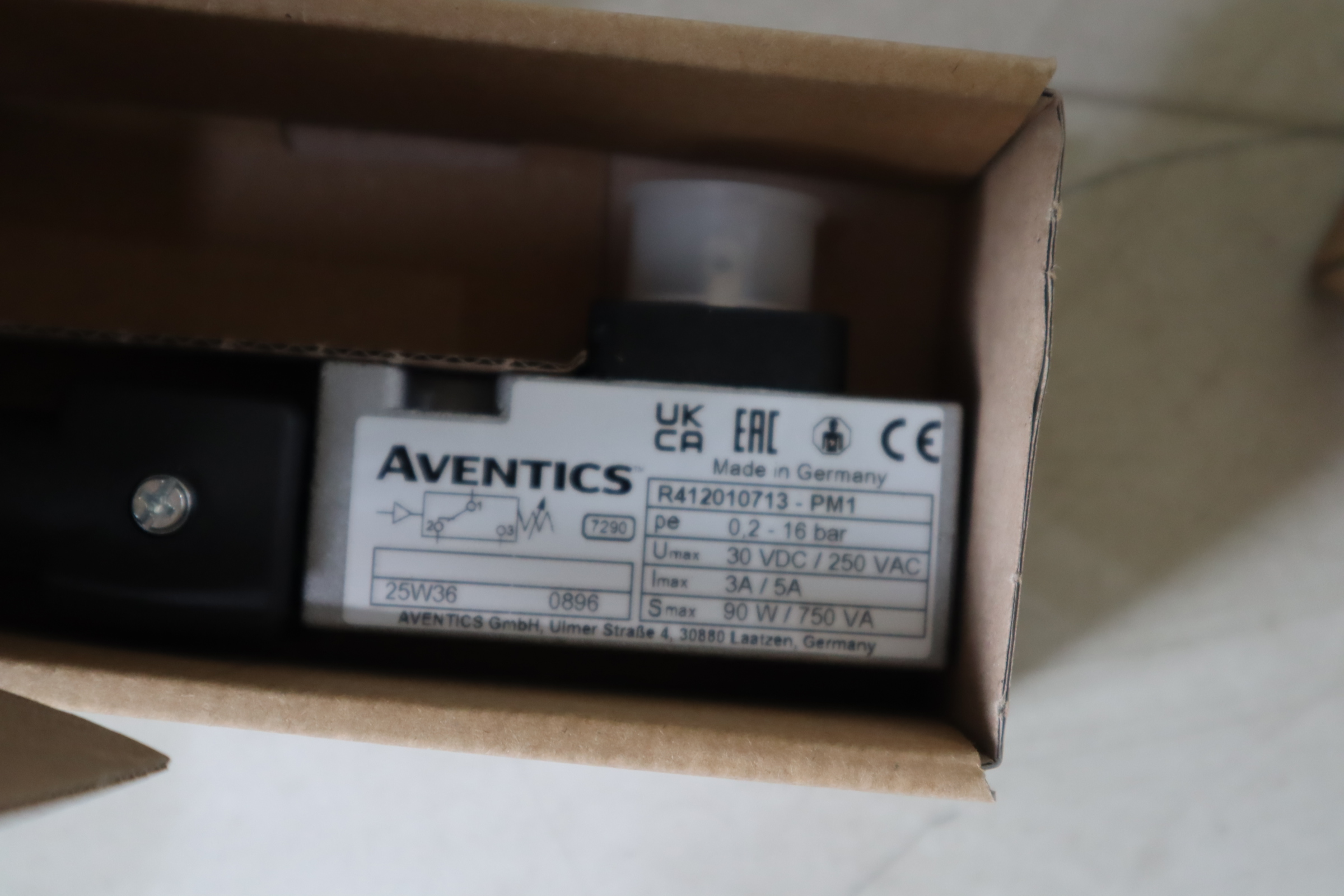 R412010713 德国安沃驰AVENTICS 压力开关
