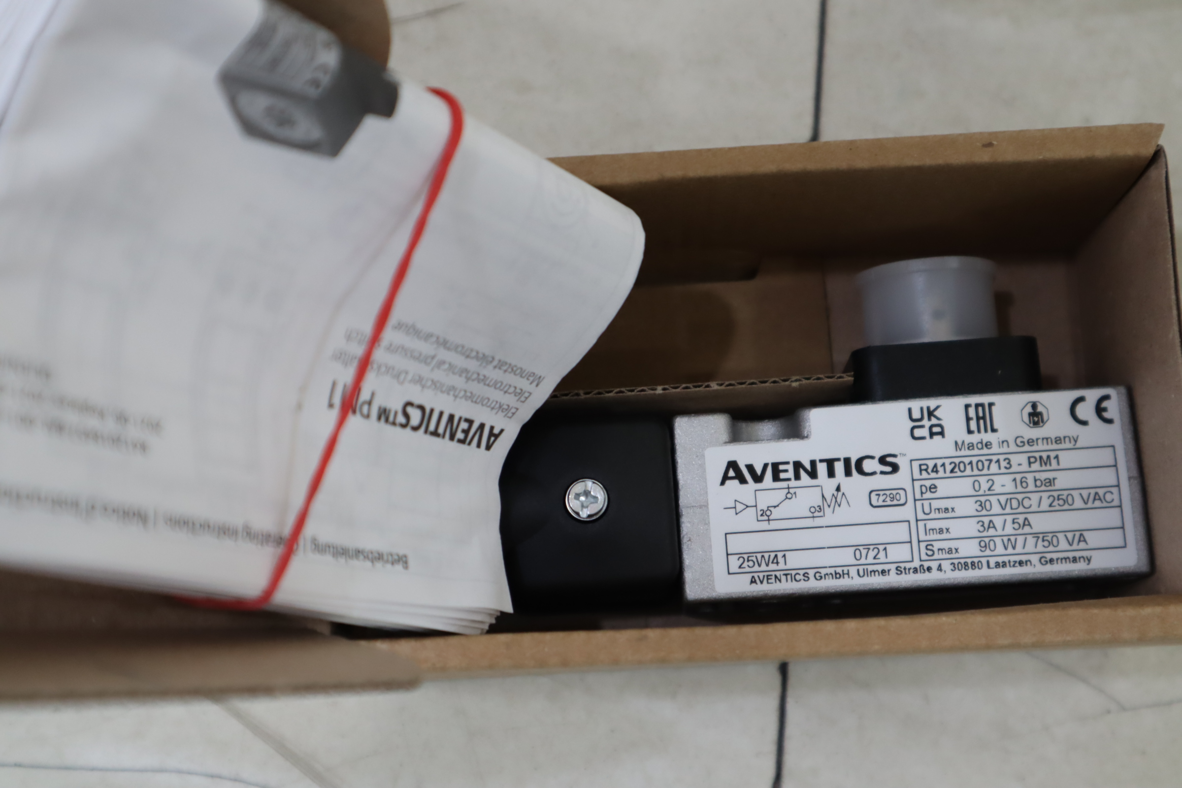 R412010713 德国安沃驰AVENTICS 压力开关