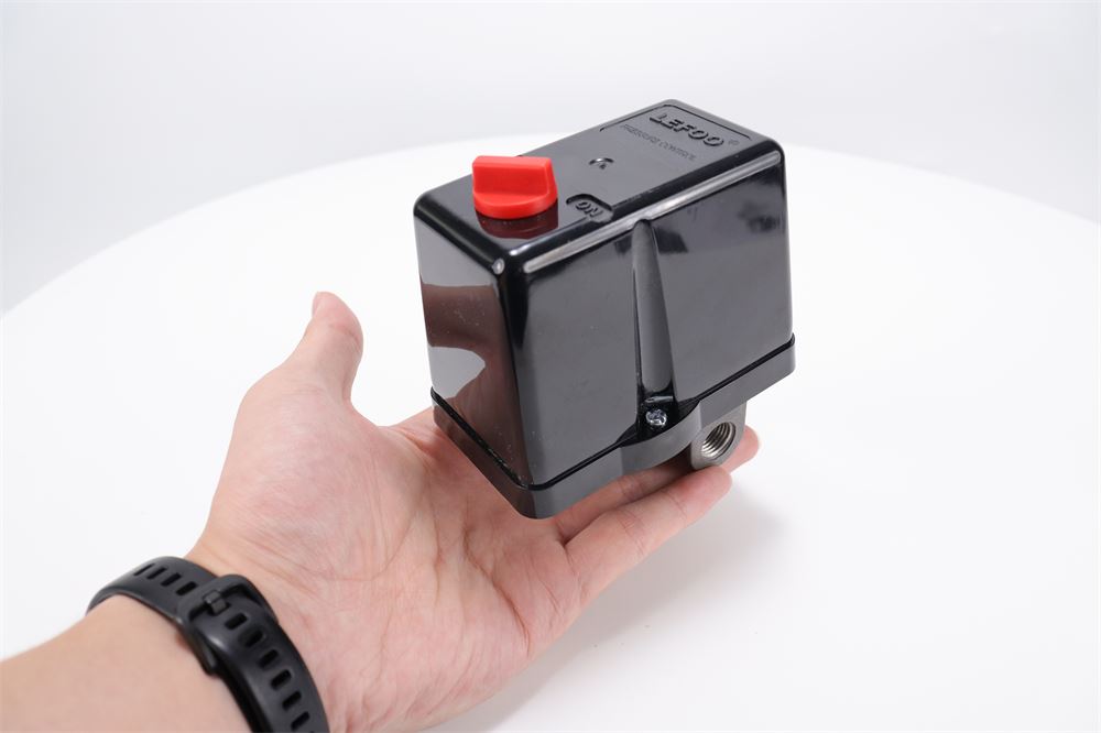 LF31A养殖保温压力开关电话 多单位显示