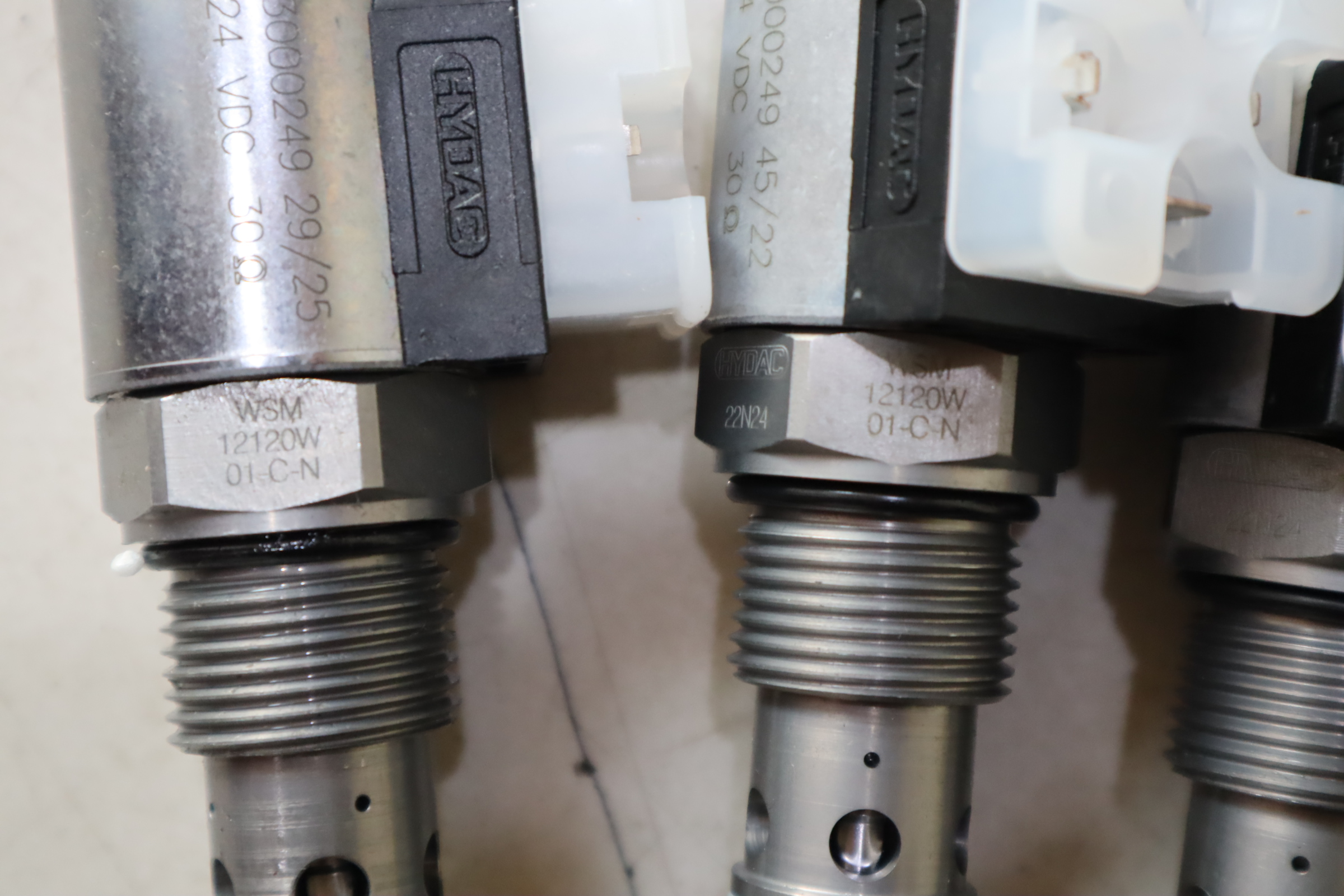 WSM12120V-01-C-N-24DG 3000249 24 VDC 贺德克HYDAC液压阀插装阀