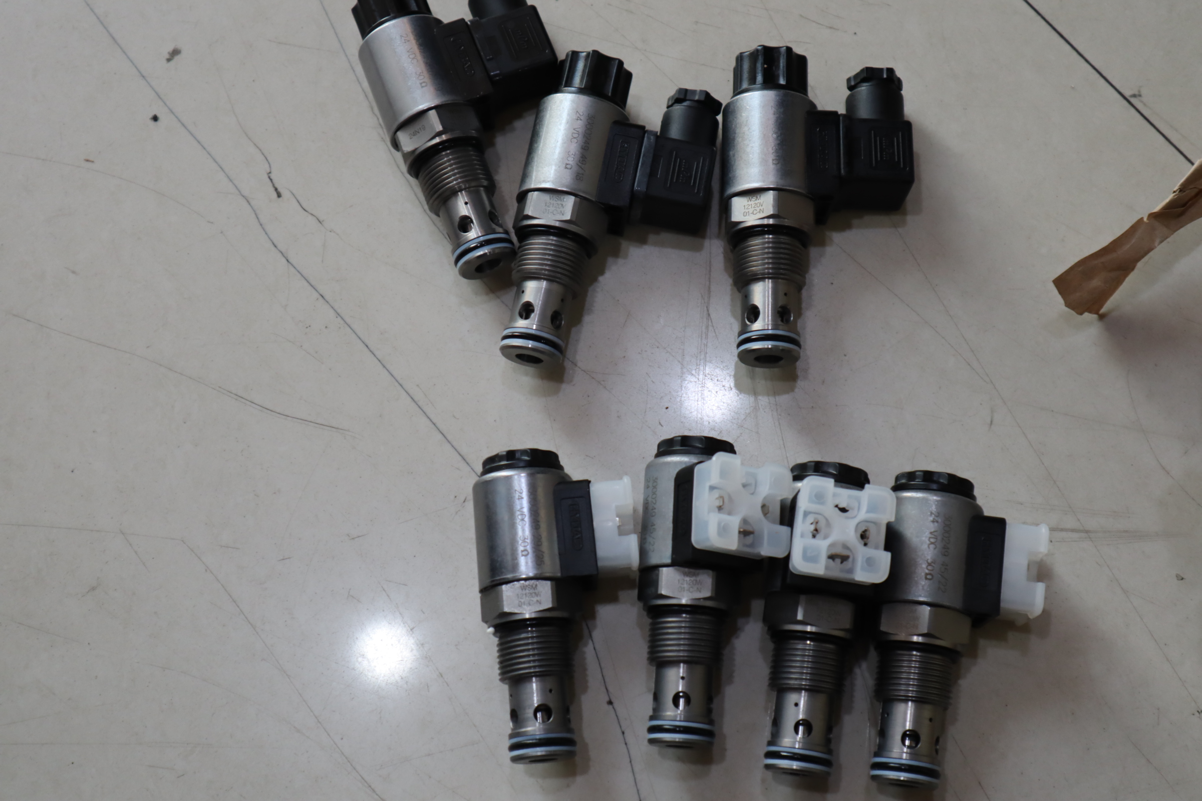 WSM12120V-01-C-N-24DG 3000249 24 VDC 贺德克HYDAC液压阀插装阀