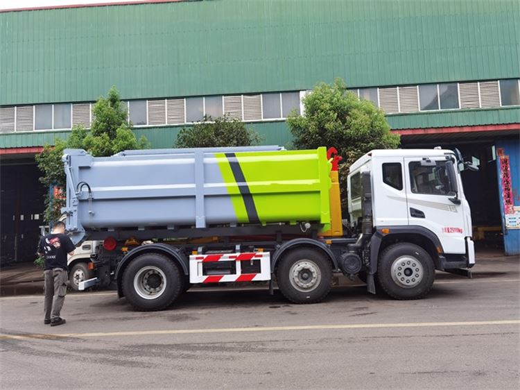 3方污水处理厂污泥转运车 厂家