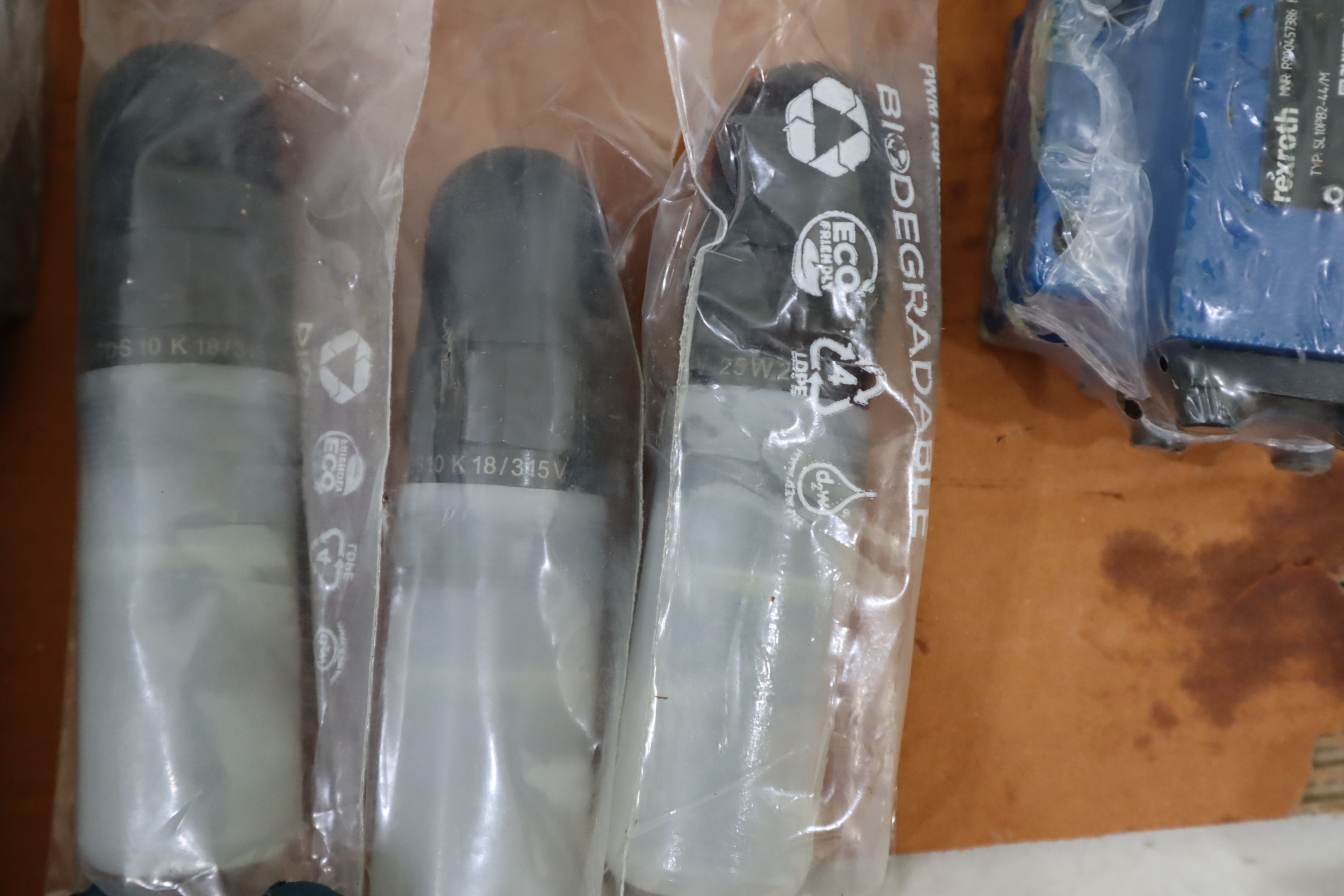 R900424151  DBDS 10 K1X/315V DBDS 10 K18/315V 力士乐REXROTH阀