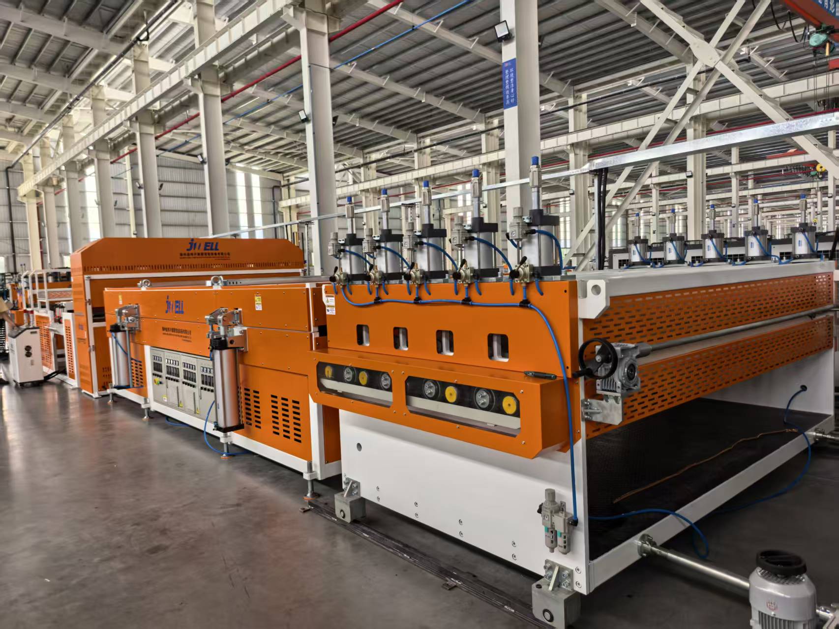 四川施工安全围栏 PC 格子板生产线 耐候抗紫外线 PC 格子板生产线厂商