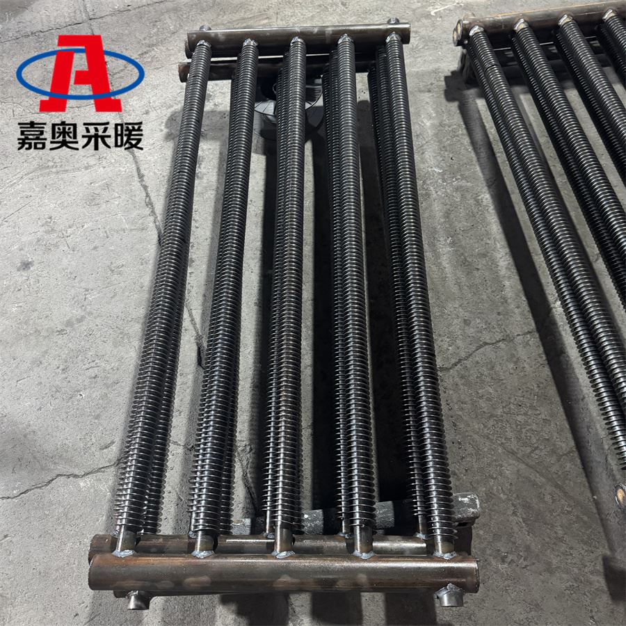 草莓大棚用翅片管式换热器  钢制绕翅管散热器标准
