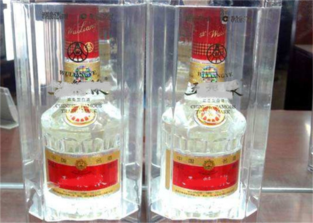 东区五粮液回收/整箱白酒回收商家