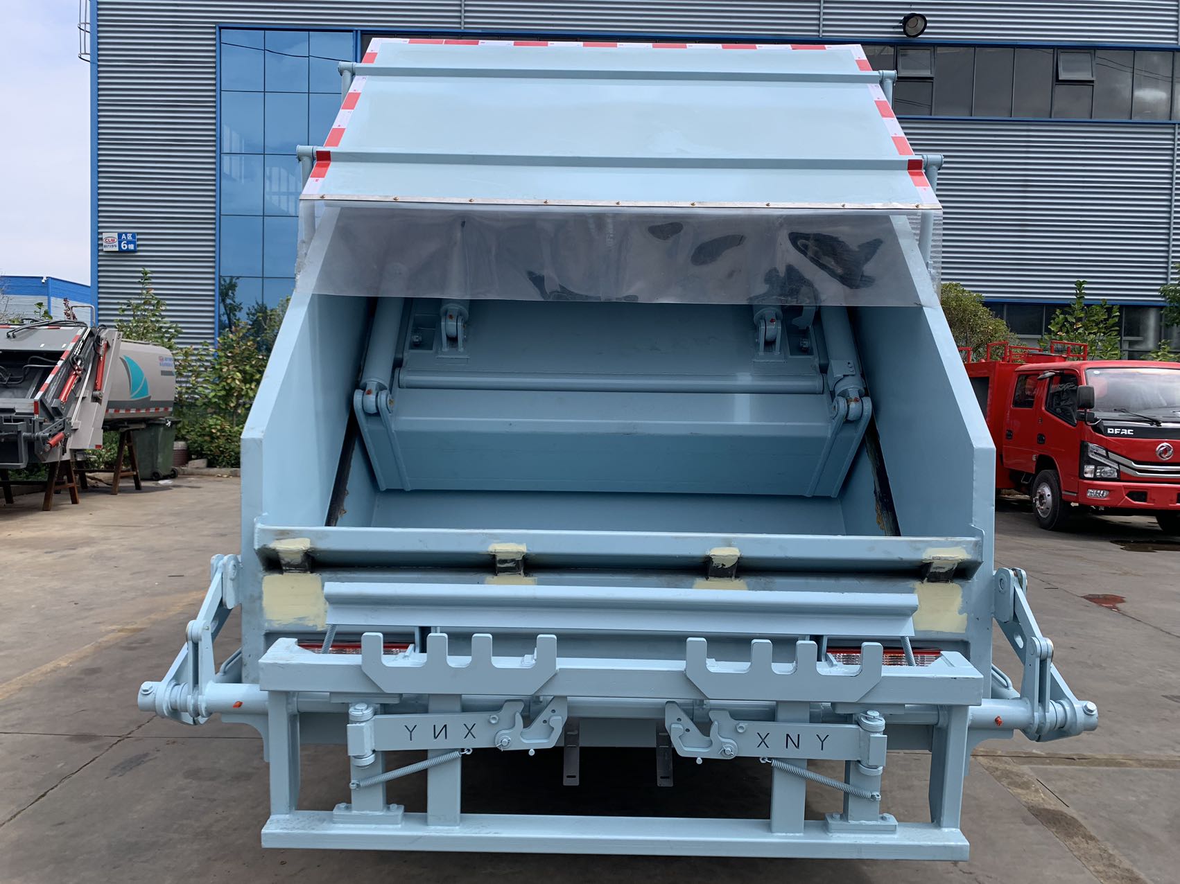 滁州大多利卡10-12方压缩式垃圾车多少钱