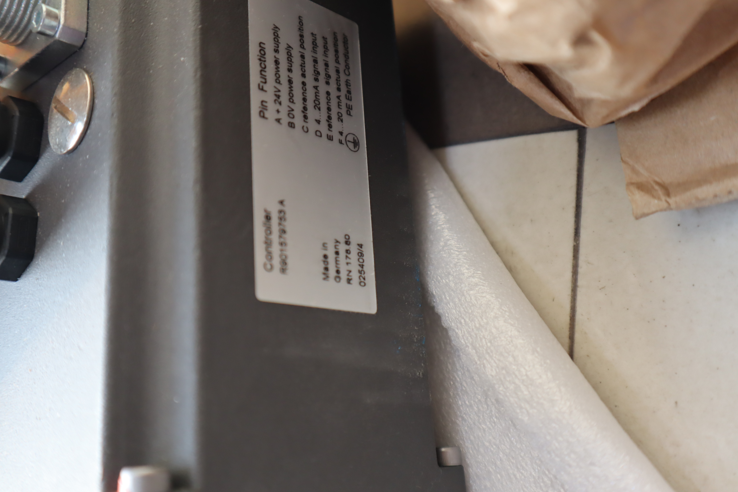 4WRKE16W8-200L-3X/6EG24ETK31/F1D3M R900715040 力士乐REXROTH