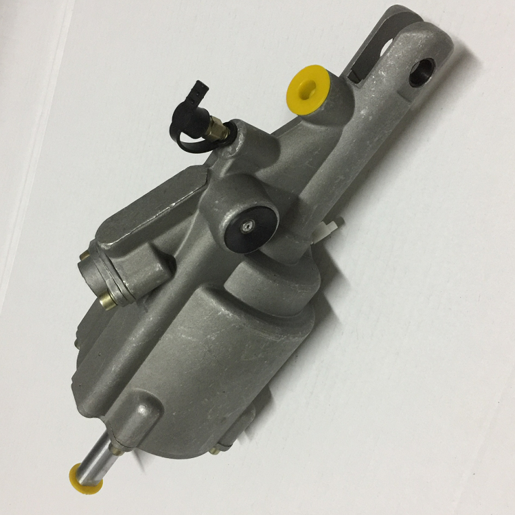 卡车离合器助力泵71 01 1671953离合助力缸 21257218 626639AM 适用于沃尔沃卡车FH/FM/VM配件